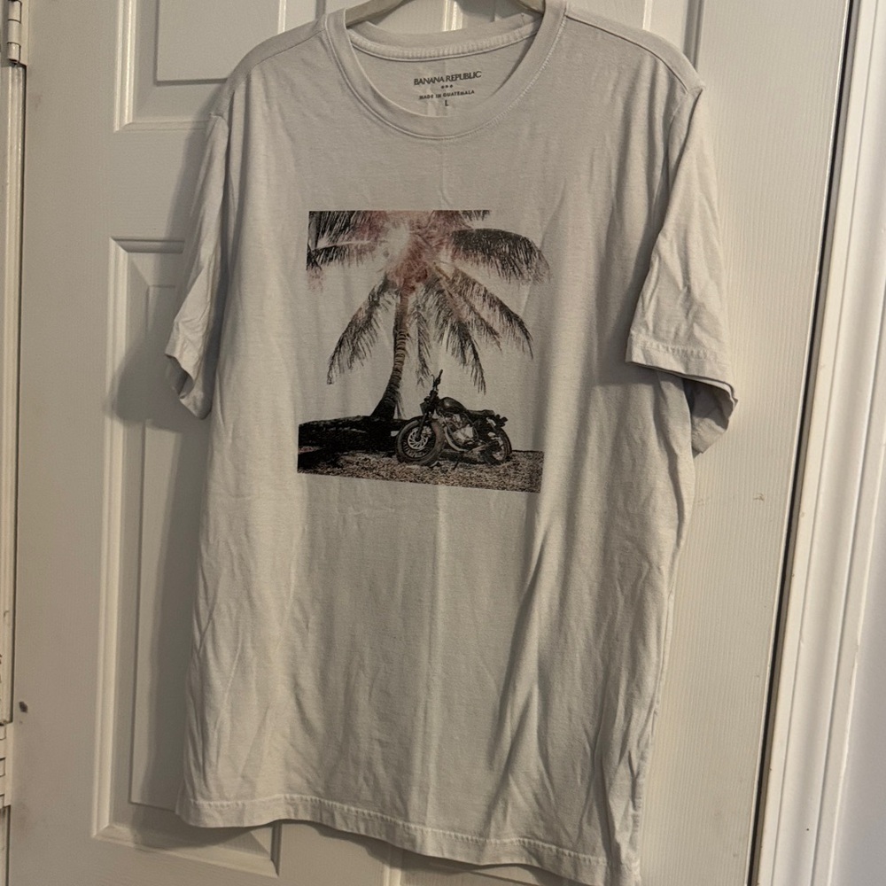Banana Republic Men's Cream Graphic Palm Motorcycle Tee